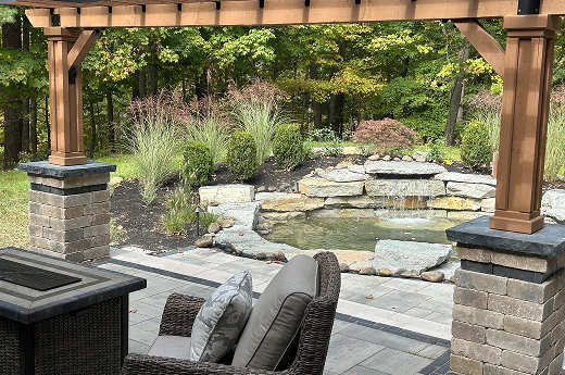 Luxury Pools and Landscaping